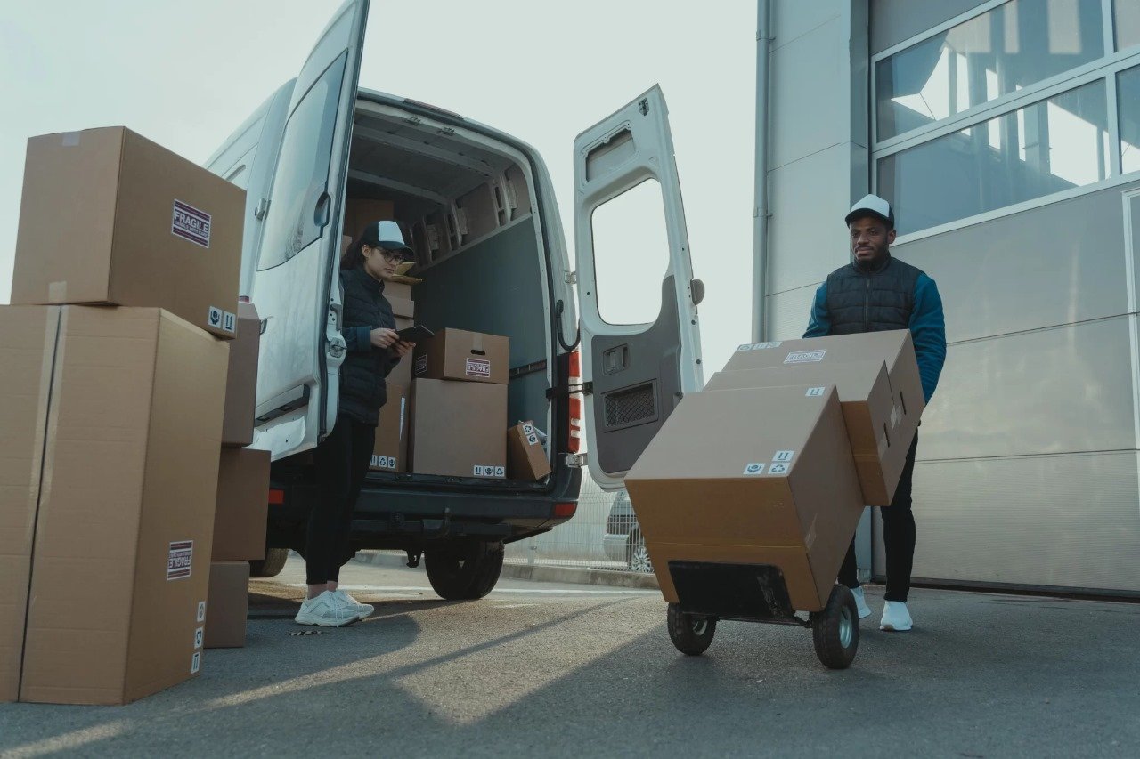 movers and packers in Jumeirah Golf Estates